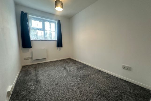 Copy, Z, Burdetts Road, Dagenham, Essex photo 4
