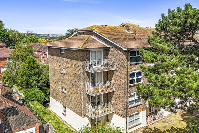 2-bed flat on 15 Chester Lodge, Lansdowne Road, Worthing, £350,000
