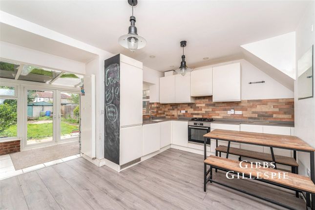 25 Federal Road, Perivale, Greenford photo 2