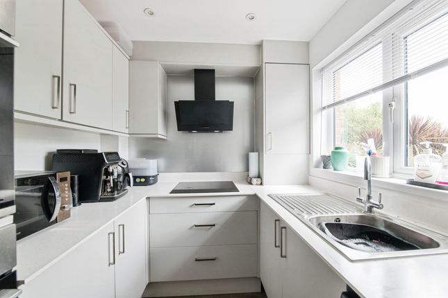 3, Poppy Close, Exeter photo 4