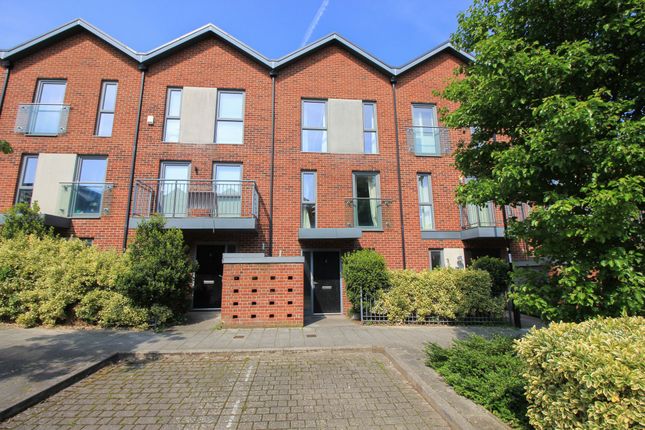 Town house for sale in Oswald Road, Woolston