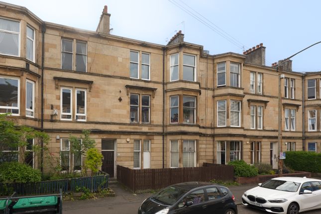 Flat for sale in Kenmure Street, Glasgow
