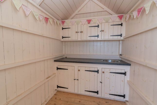 Beach Hut 19, The Beach, Wells-next-the-Sea photo 4