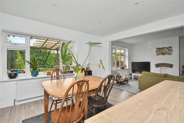 5, Poole Square, West Yorkshire photo 2