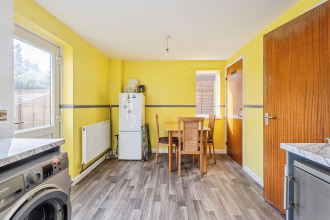 25, Sparks Way, Somerset photo 3