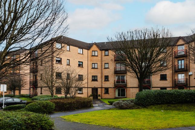 Flat for sale in Riverview Drive, Glasgow