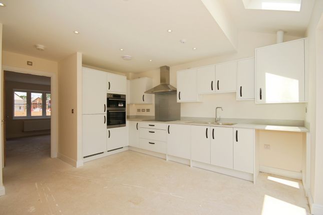 Hillwood Gardens, The Walnut,, 35 Meadow House Drive, Coventry photo 4