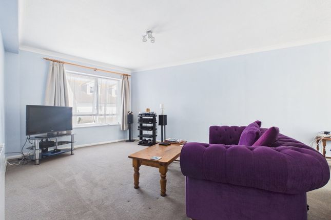 Chelmer House,Flat 1, South Street, Lancing photo 3