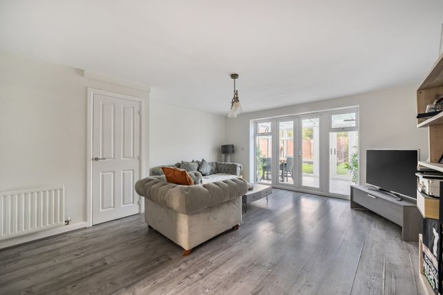 19, Lapwing Lane, Watchfield photo 4