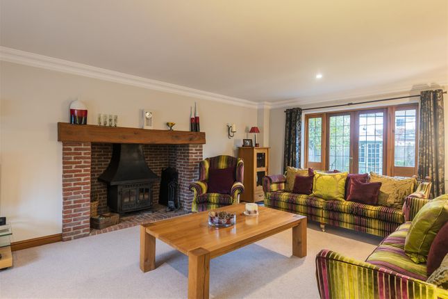 5 Bed Detached House For Sale In The Grove Buckden St Neots