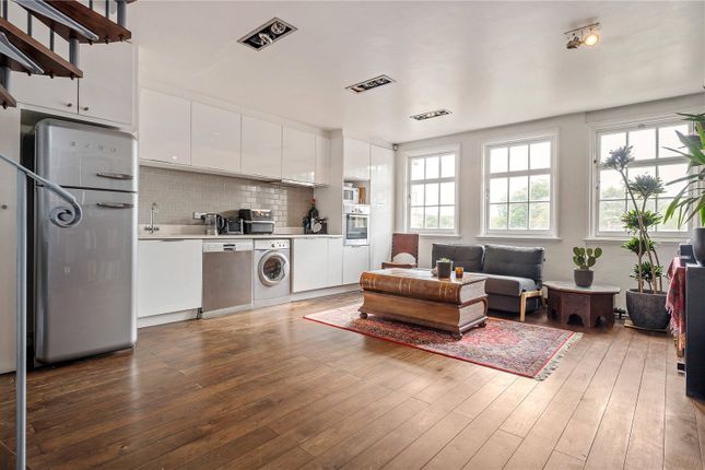 Reception/Kitchen
