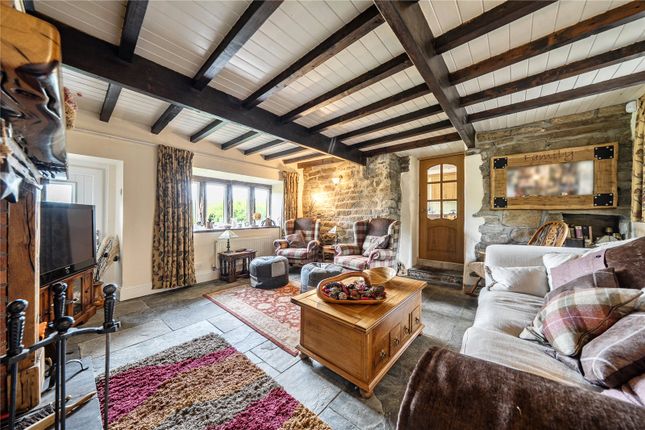 4, Upper Bradshaw, Slaithwaite photo 3