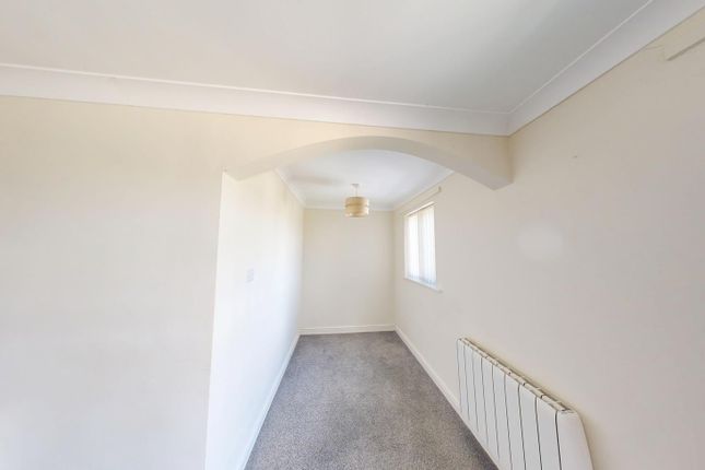 Flat 10, Greenbank Court, Nottingham photo 3