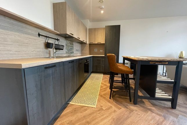 Flat Apartment 36, 20, Gooch St North, Birmingham photo 3