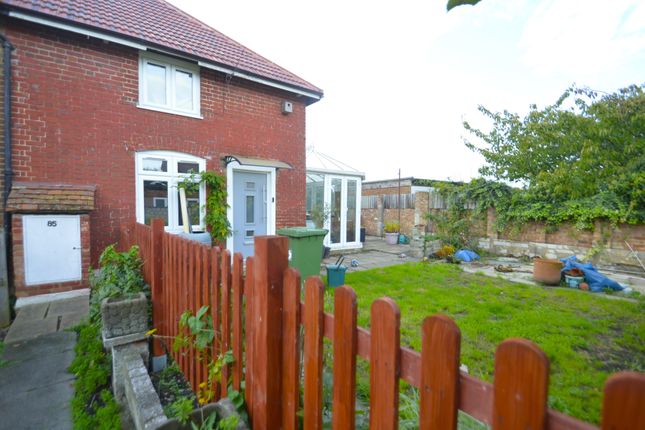 Farmhouse to rent in Ashford Road, Staines