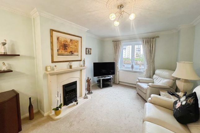 4, Oldhams Lane, Bolton photo 2