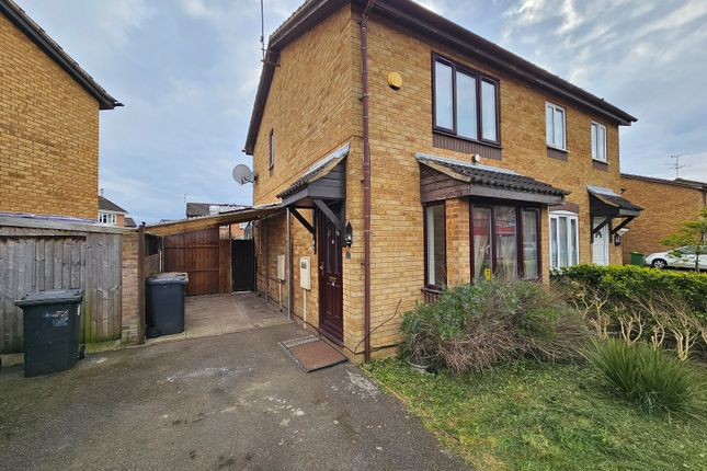 Semi-detached house to rent in Derwent Close, Wellingborough, Northamptonshire.