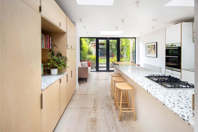 161, Glyn Road, London photo 4
