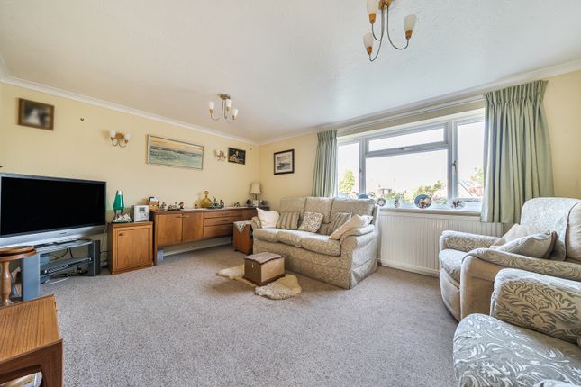 2, Field Gardens, Wantage photo 2