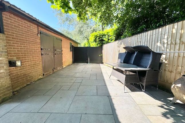 Service Area And Access To Pool House