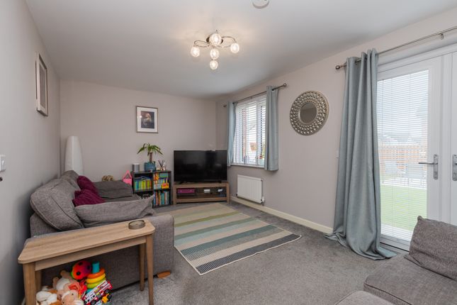 43 Barskiven Circle, Paisley photo 2