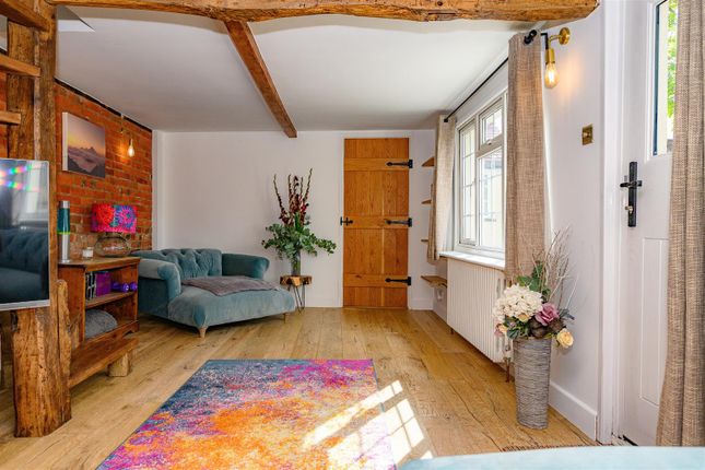1a ,Magnolia Cottage, East Lane, Bedmond photo 3