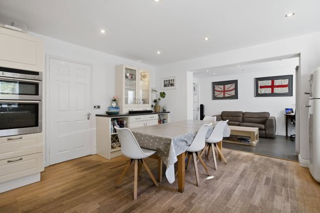 3, Lady Somerset Drive, Ledbury photo 3