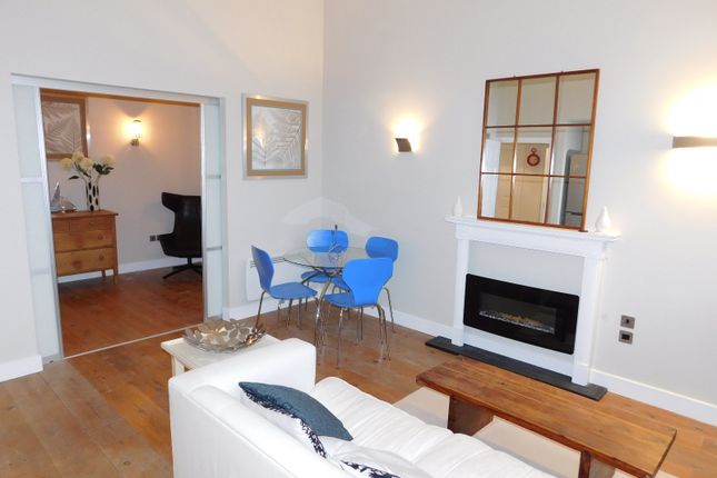Apt 3,, 11 Scoresby Street, Little Germany photo 3