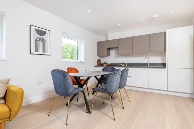 Thumbnail Flat for sale in Flat 7, The Orchards, 157 Eynsham Road, Botley, Oxford