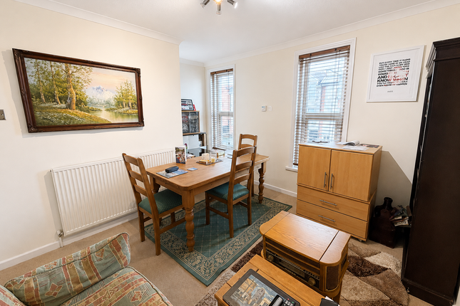 First floor flat, 70, Highland Road, Southsea photo 2