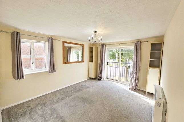 56, Dakin Close, Crawley photo 5