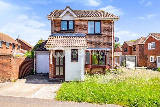Thumbnail Detached house for sale in Carisbrooke Drive, Worthing, West Sussex