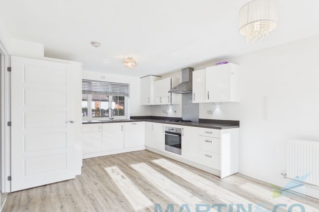 Thompson Drive, Storrington photo 2