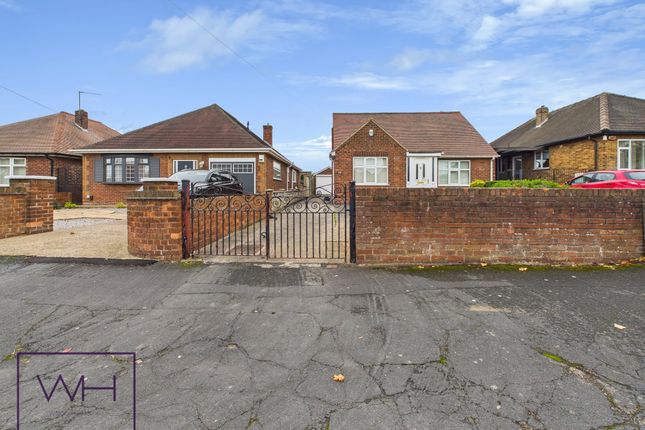 2-bed bungalow on Stonehill Rise, Scawthorpe Doncaster, £199,999