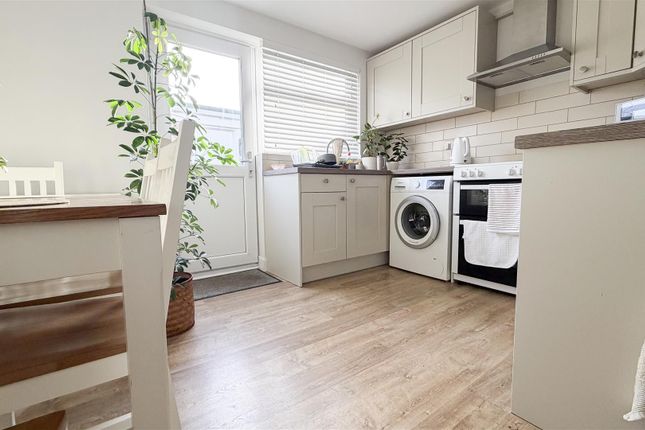 1, Garden Road, Walton On The Naze photo 2