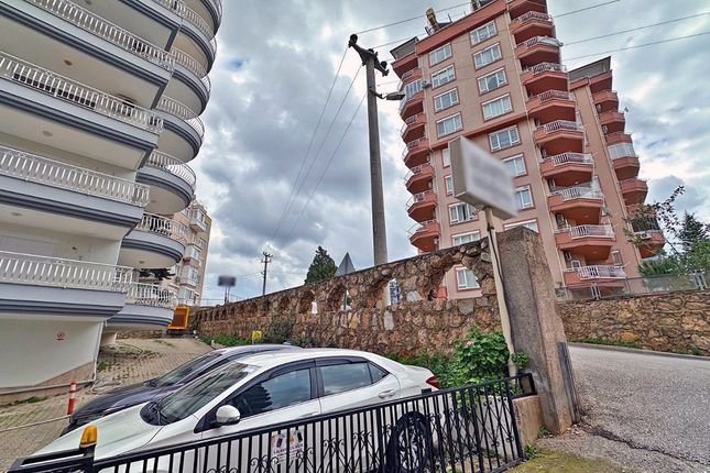 Apartment for sale in Tosmur, Alanya, Antalya Province, Mediterranean, Turkey