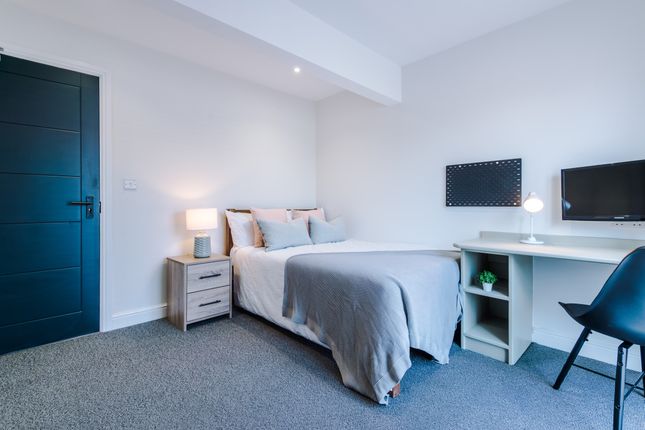 1, Capricorn Way, Salford photo 3