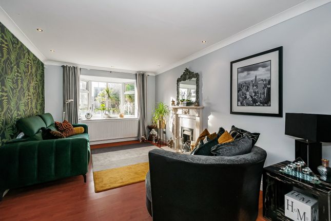 4, Berkeley Drive, Hull photo 4