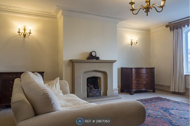 Flat, Preston Road, Longridge, Preston photo 3