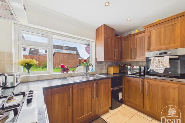 49, Lancaster Drive, Lydney photo 2