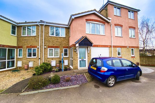 Thumbnail Terraced house for sale in The Parks, March