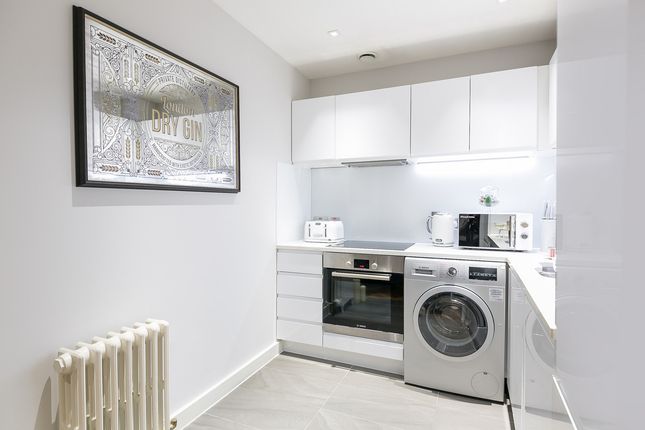 Flat 2, 172a, Arlington Road, London photo 4
