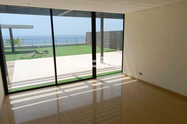 Apartment for sale in Corniche Ouest Mermoz, Dakar, Mermoz, Sn