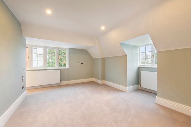 Detached house to rent in The Bishops Avenue, East Finchley