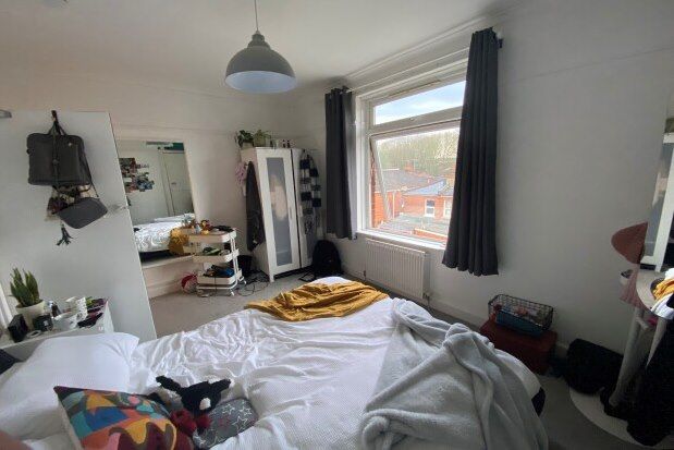 Room to rent in Newcombe Road, Southampton