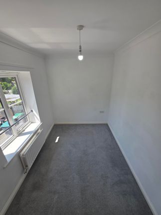 Flat 3 Sterling , Pound Road, Bursledon photo 4