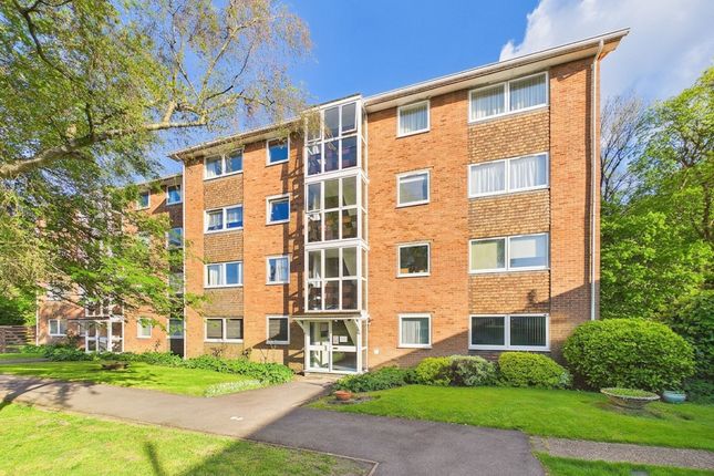 28 Dell Farm Road, Ruislip photo 2