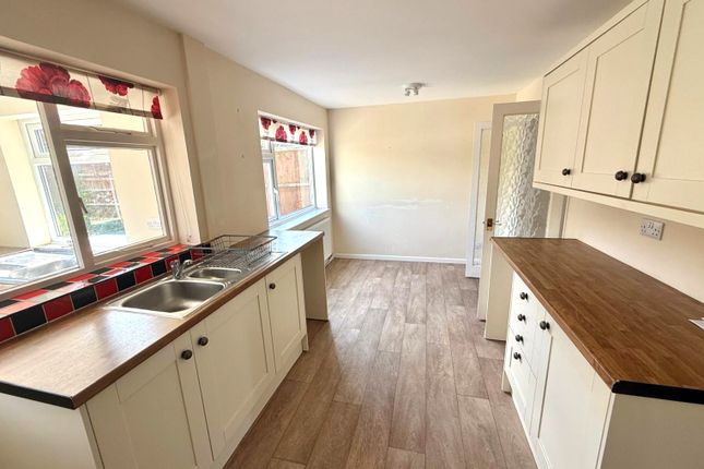 3, Meadow Side, Market Drayton photo 5