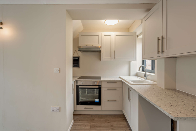 28, Joseph Way, Stratford-upon-Avon photo 4
