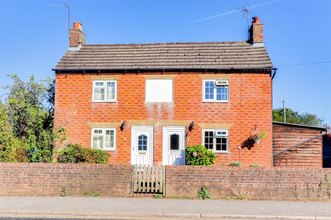 2 bed property for rent in Ewhurst Road, Cranleigh GU6